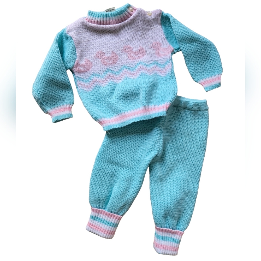 Vintage 1990s Childwise duck pastel teal/pink 2-piece sweater knit set
